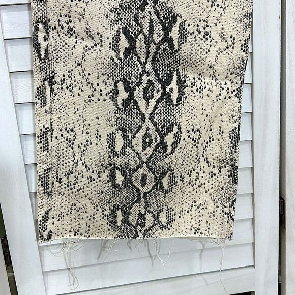 Zara Jeans Size 12 Snake Skin Print Straight Leg NWOT - Picture 8 of 13